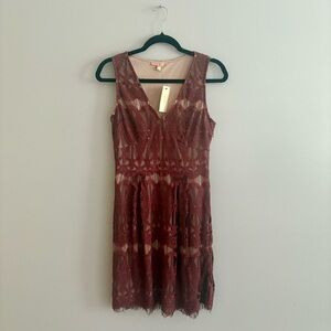 Skies Are Blue Lace Midi Dress - Burgundy